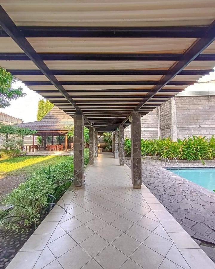 Guest House Teras Solo Syariah Kültér fotó